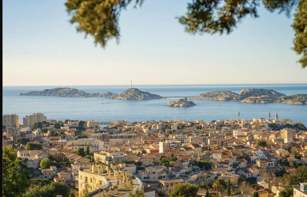 Endoume à Marseille : pourquoi ce village de pêcheurs du 7e arrondissement séduit autant les acheteurs