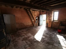 FERMETTE A RESTAURER