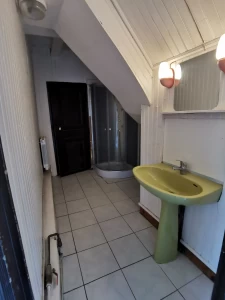  CHARMANTE MAISON CENTRE BOURG