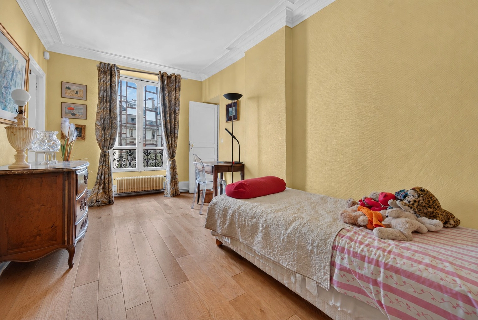 Appartement familial Canal Saint Martin 7