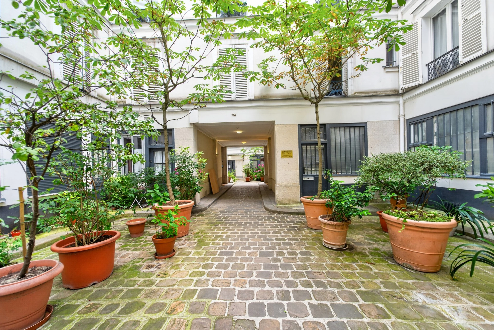 Deux pièces Goncourt 8