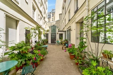 Appartement familial Canal Saint Martin 10