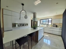 CONTEMPORAINE RECENTE A 5 MN DE CHOLET