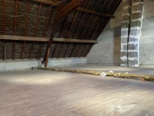 MAISON 2 CH MAYEN / GRENIER AMENAGEABLE ET TERRAIN 800 M2