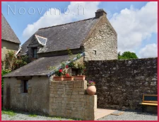 CHARMANTE MAISON DE VILLAGE EN PIERRE 40 M2 CLIS / GUERANDE