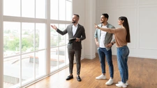 Acheter un bien immobilier : pourquoi la première visite ne suffit plus