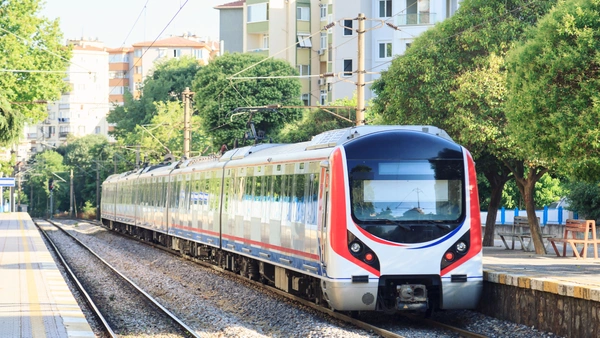 Pourquoi les biens proches des transports conservent souvent leur attractivité