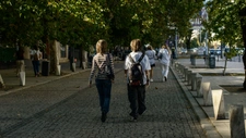 Transports, commerces, écoles : quel aménagement fait vraiment grimper la cote d'un quartier ?