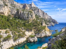 Le Sentier du Littoral : une balade entre plages sauvages et panoramas d'exception