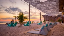 Les plus beaux beach clubs autour de Saint-Tropez