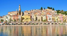 Menton, la Perle de la Côte d'Azur : Un Paradis de Citrons et de Soleil 🍋☀️