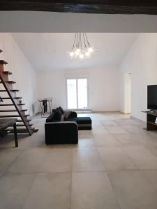 MAISON RESTAUREE 148 M2 AVEC JARDIN