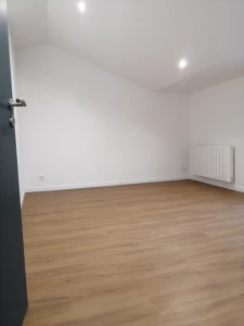 MAISON RESTAUREE 148 M2 AVEC JARDIN