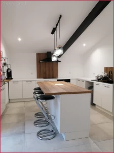 MAISON RESTAUREE 148 M2 AVEC JARDIN