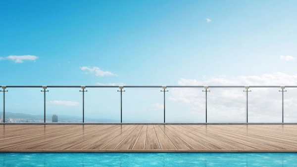 Peut-on mettre une piscine sur son balcon ?