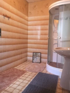 5 PIÈCES 87 M2 MAISON À SAINT DENIS VENDU À 320 000 EUROS.