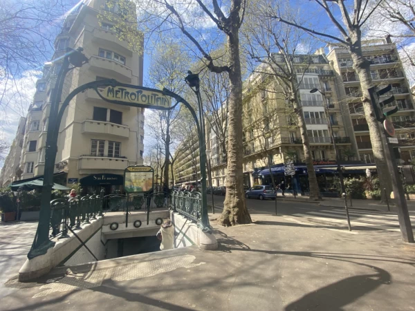 Rue Mirabeau - Paris 16
