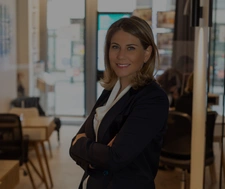 Natacha Atlani, directrice gérante des agences immobilières Fredélion Auteuil et de Fredélion Boulogne