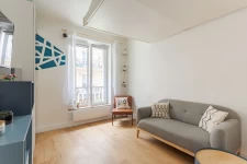 PARIS 10 - QUARTIER PORTE SAINT-MARTIN - APPARTEMENT 2 PIÈCES 1