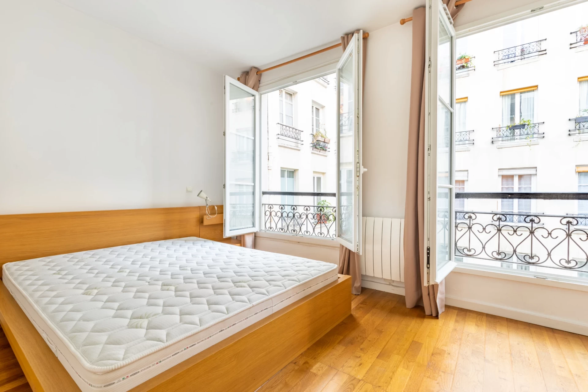 PARIS 3 - QUARTIER ARTS-ET-METIERS - APPARTEMENT 2 PIÈCES 5