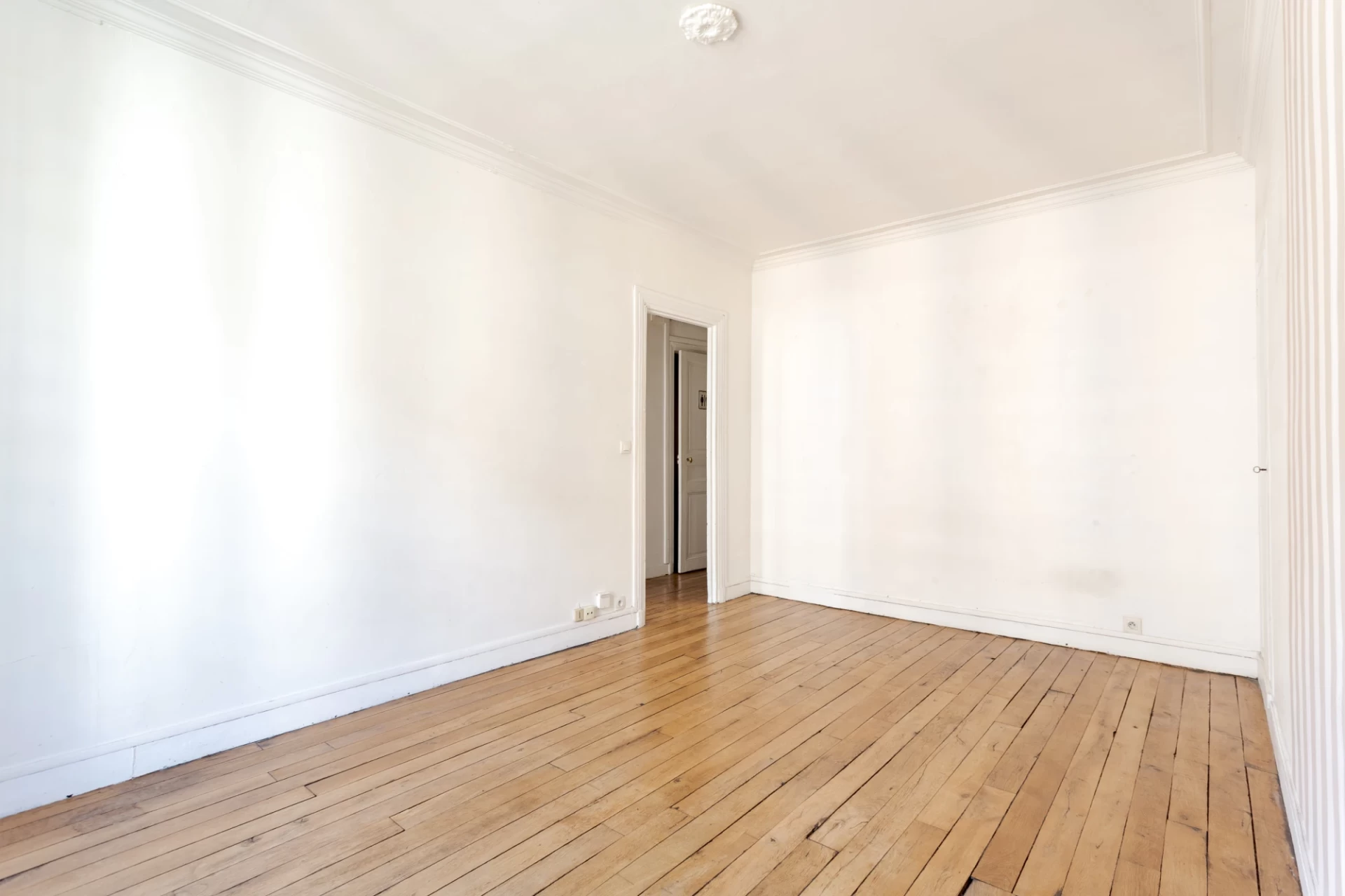 PARIS 10 - QUARTIER PORTE SAINT-DENIS - APPARTEMENT 2 PIÈCES 2