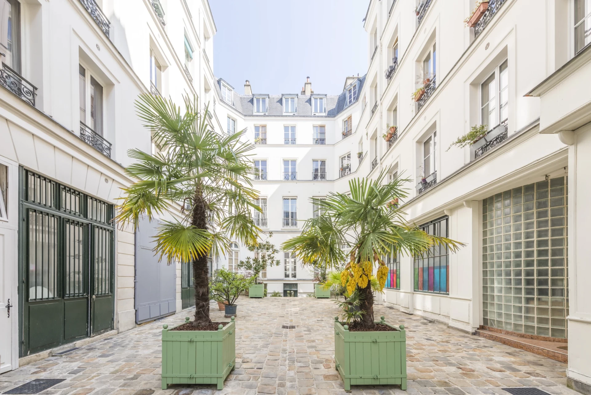 PARIS 10 - QUARTIER PORTE SAINT-MARTIN - APPARTEMENT 2 PIÈCES 8