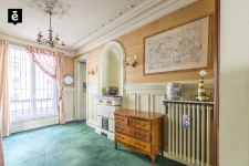 PARIS 10 - QUARTIER SAINT-VINCENT DE PAUL - APPARTEMENT 5 PIÈCES 2