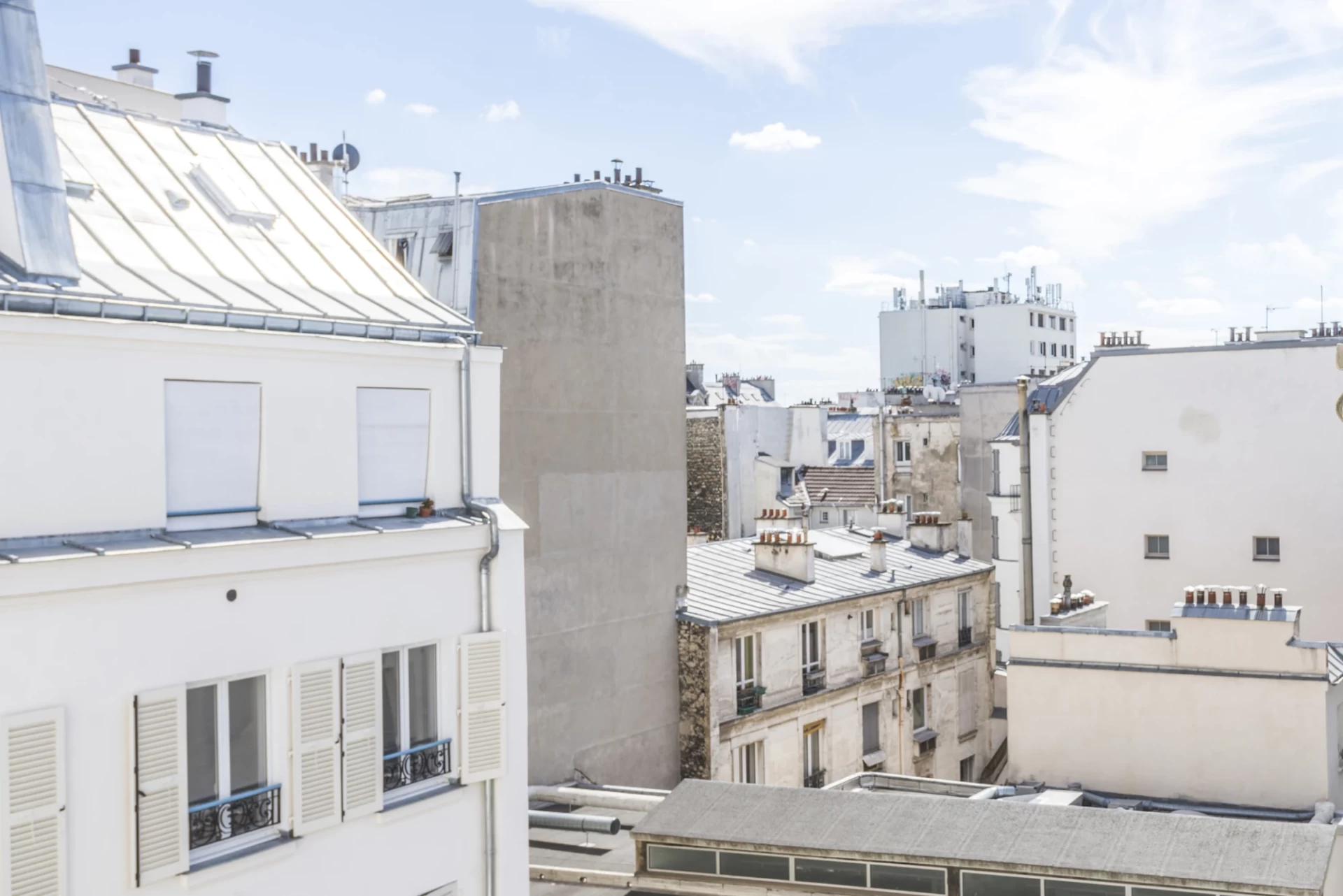 PARIS 10 - QUARTIER PORTE SAINT-DENIS - 3 PIÈCES 7