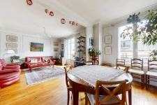 PARIS 10 - QUARTIER PORTE SAINT-MARTIN - APPARTEMENT 5 PIÈCES 3