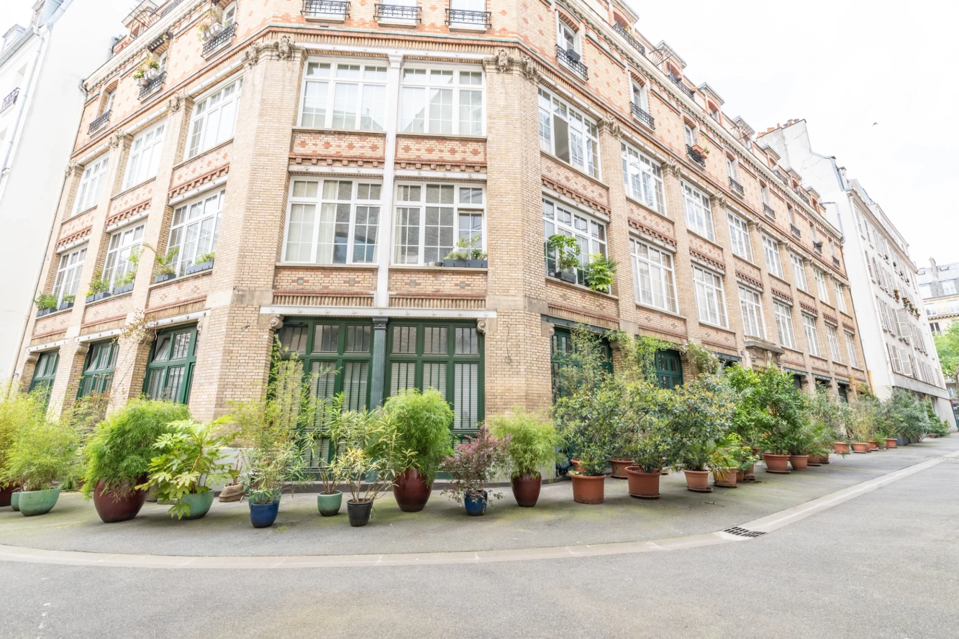 PARIS 10 - QUARTIER PORTE SAINT-MARTIN - APPARTEMENT 2 PIÈCES 8