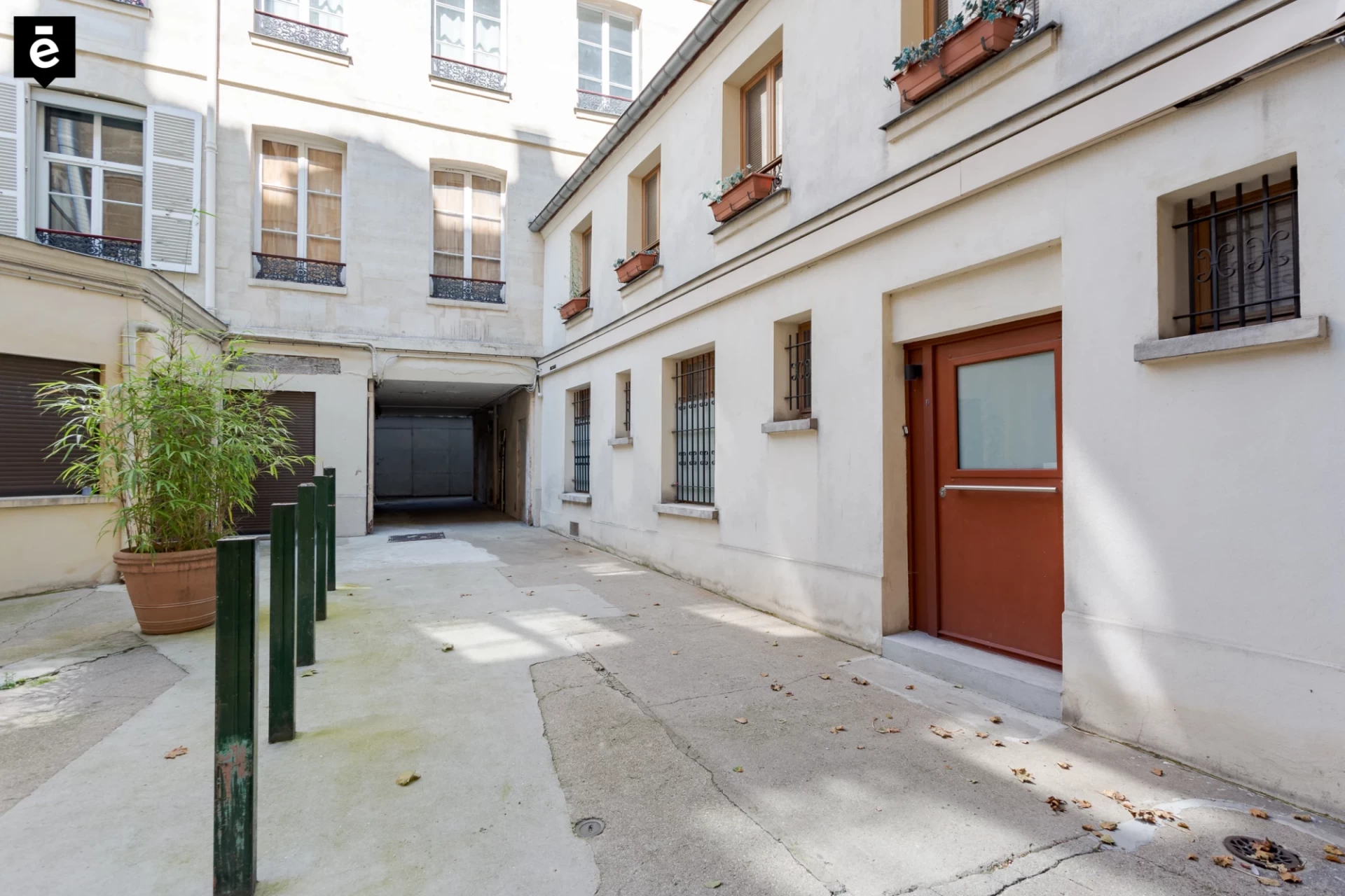 PARIS 10 - QUARTIER PORTE SAINT-DENIS - STUDIO 6