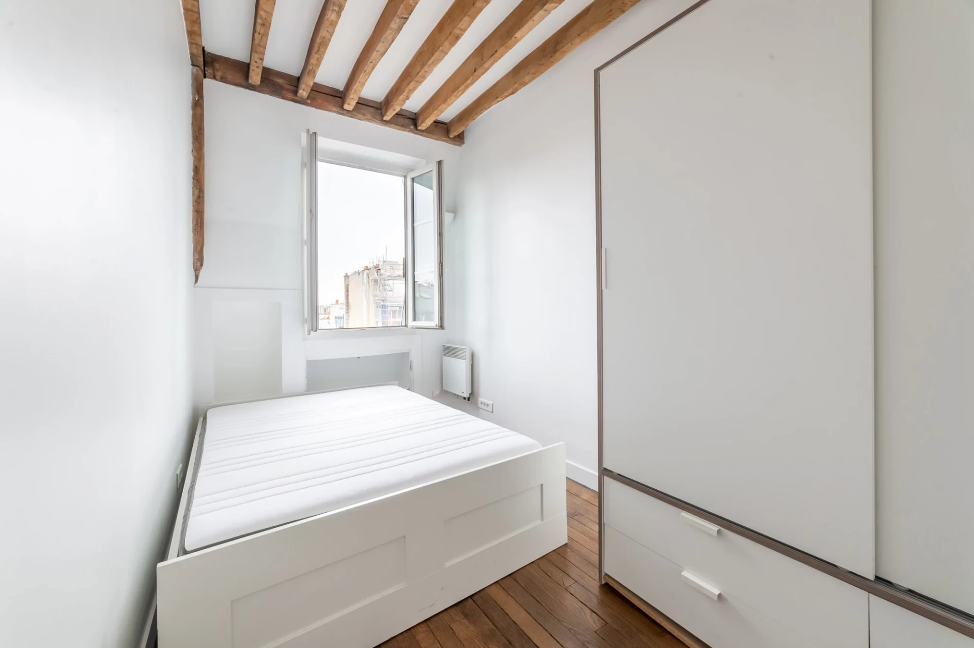 PARIS 10 - QUARITER PORTE SAINT-MARTIN - APPARTEMENT 2 PIÈCES 3