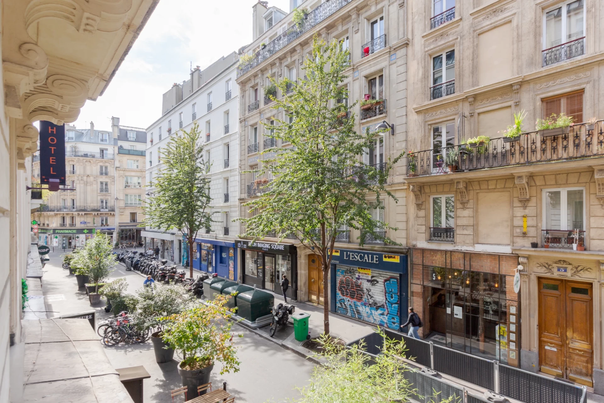 PARIS 10 - QUARTIER PORTE SAINT-MARTIN - APPARTEMENT 2 PIÈCES 8