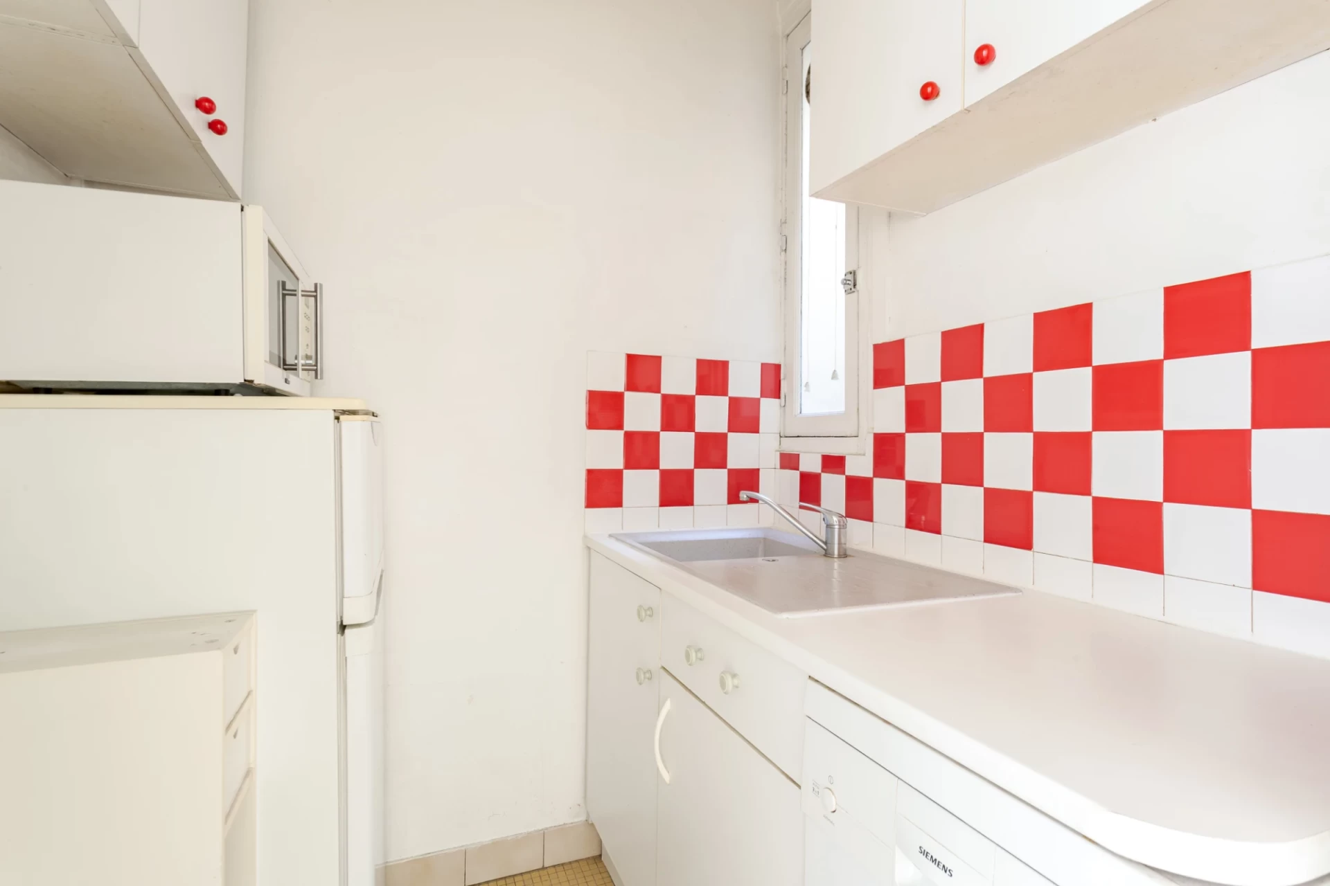 PARIS 10 - QUARTIER PORTE SAINT-DENIS - APPARTEMENT 2 PIÈCES 3