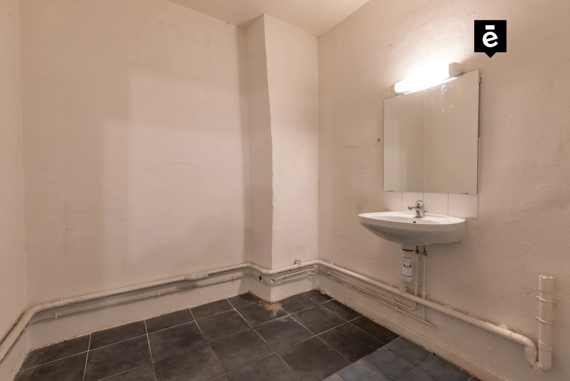 PARIS 10 - QUARTIER PORTE SAINT-MARTIN - APPARTEMENT 4 PIÈCES 6