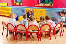 Crèches et garde d’enfants à Paris 10 : adresses et conseils pratiques