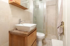 PARIS 10 - QUARTIER PORTE SAINT-MARTIN - STUDIO 5