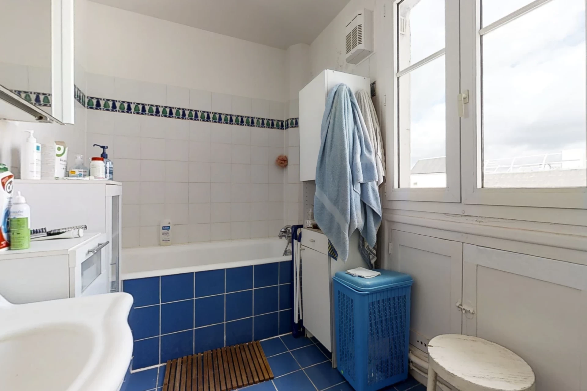 PARIS 10 - QUARTIER PORTE SAINT-MARTIN - APPARTEMENT 5 PIÈCES 10