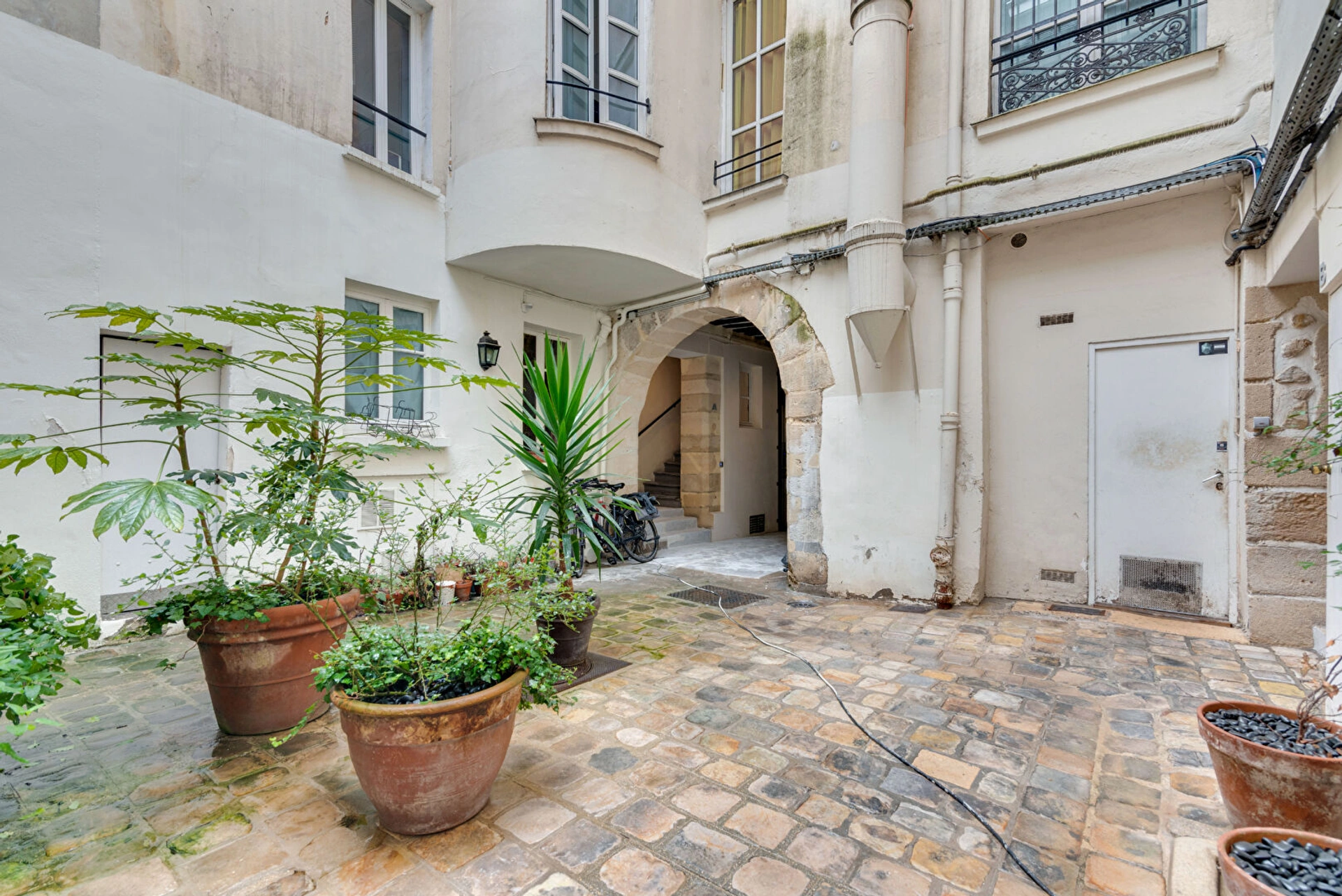 RUE DE SAINTONGE - PARIS 3 5