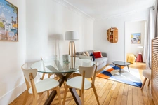 L'emblématique place Charles-Michels Paris 15e