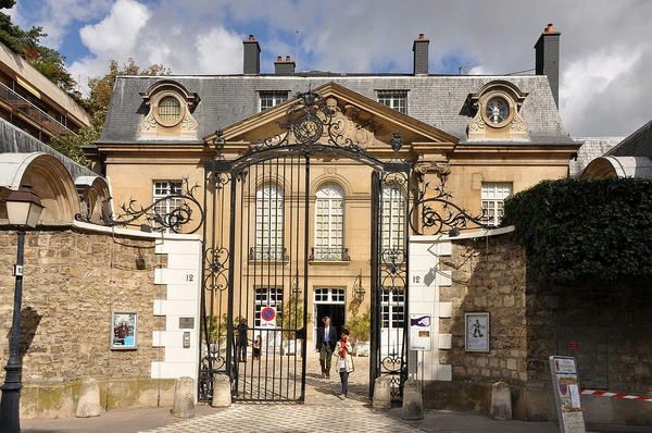 Hôtel Arturo-Lopez à Neuilly-sur-Seine : un patrimoine historique en pleine transformation