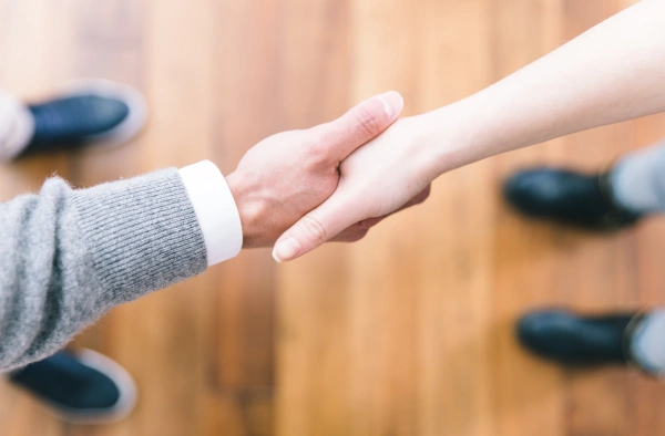 Quels sont les avantages de la vente en exclusivité avec une agence immobilière ?