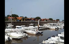 GUJAN le port de La Hume