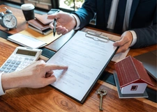 Gestion locative : quels coûts et quels avantages pour les propriétaires ?