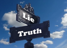 La meilleure façon de mentir, c’est de dire la vérité! Parce que la vérité, on s’en rappellera toujours 😉