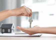 Les critères d’éligibilité au statut Loueur en Meublé Non Professionnel (LMNP)