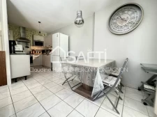 Secteur la Monta, bel appartement T2 de 51 m² dans une résidence privée, au calme avec vue sur la campagne.