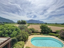 ? Piscine et véranda bioclimatique : un duo gagnant pour votre confort ?