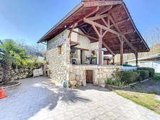 🌿 Et si vous faisiez de ce lieu votre refuge ? – Une ambiance douce et lumineuse à Saint-Aupre-le-Haut