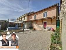 Maison de ville au calme, très bien rénovée, lumineuse